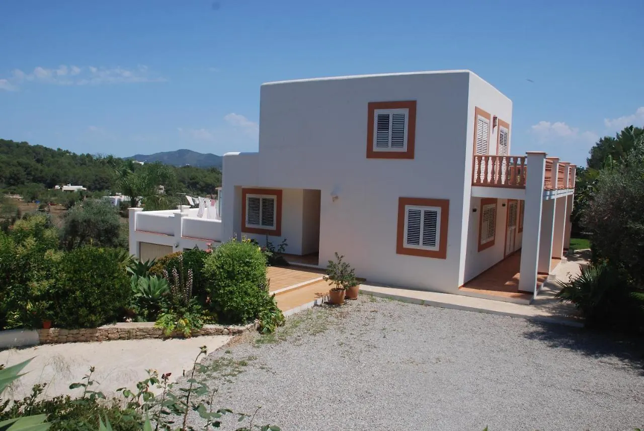 Can Pinato Cala Llonga  Villa
