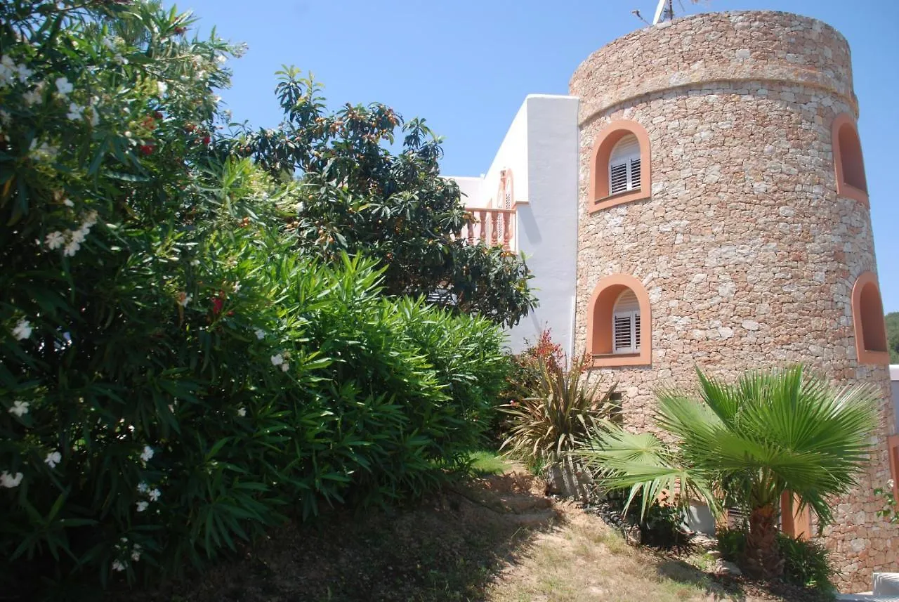 Can Pinato Cala Llonga  Villa Cala Llonga (Ibiza)