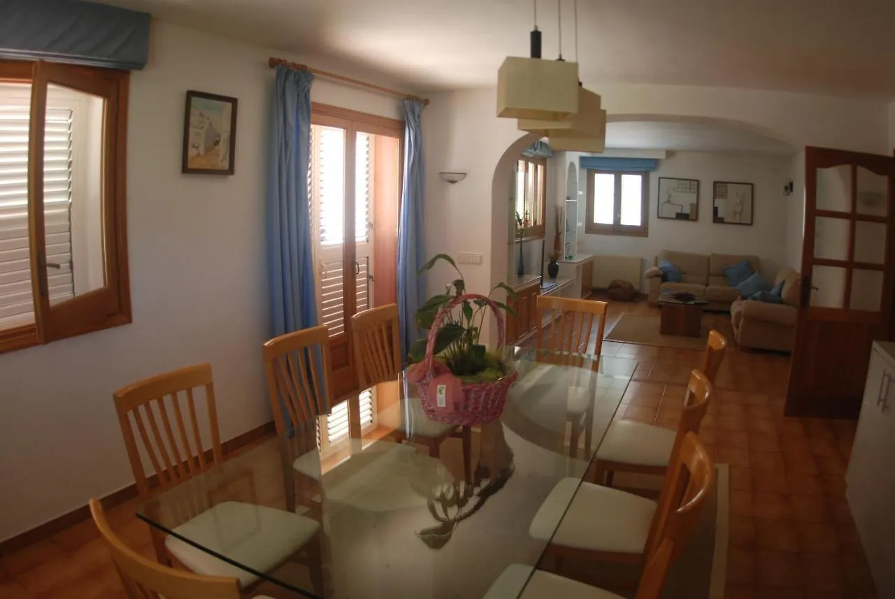 Can Pinato Cala Llonga  Villa